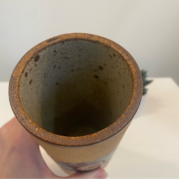 Vintage Mexican Sandstone Vase Floral Vase - Picture 7 of 10